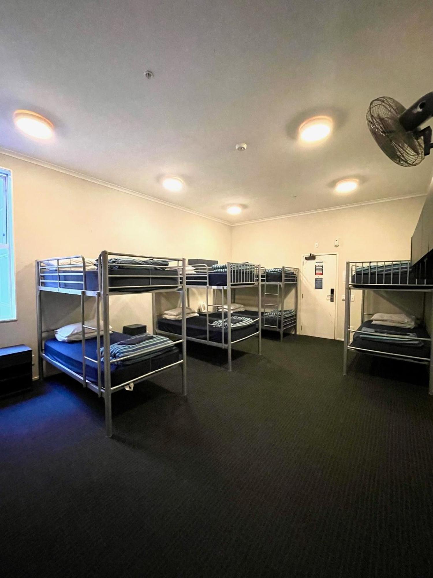 Hostel Nomads Capital Backpackers - Wellington (Adults Only) Zewnętrze zdjęcie